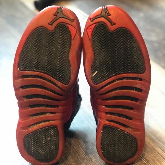 Size 8.5 Retro 2003 Flu Game Jordan 12’s $220 OBO - Picture 5 of 6